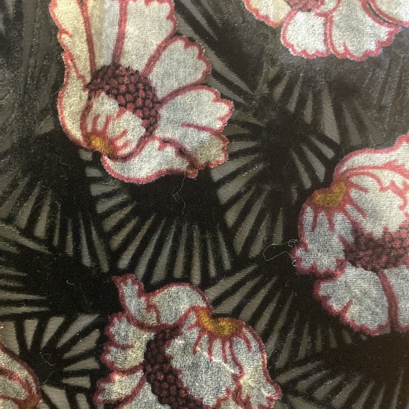 NWT Ann Taylor Loft Iced Floral Velvet Swing Dress; Size XS - Picture 7 of 7